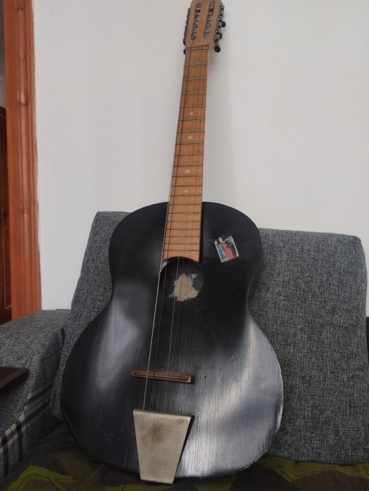 Гітара  акустична