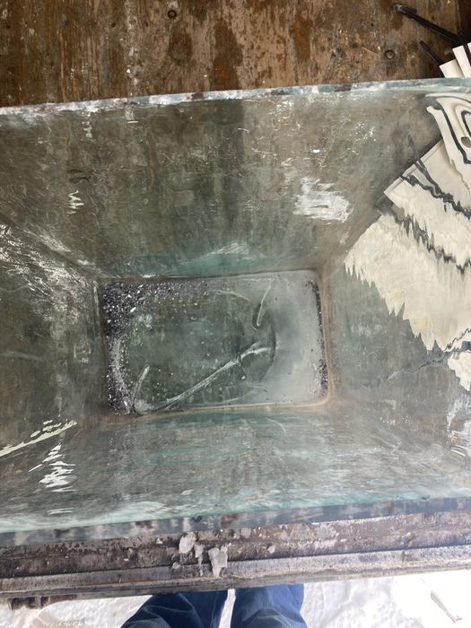 Скляна прямокутна емність