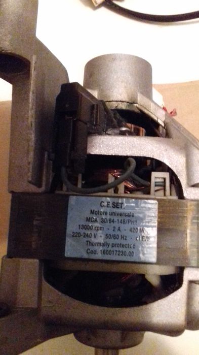 Pralka    Ariston AT 104     cześci