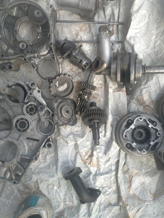 Продам двигун мопеда альфа 72по запчастинах