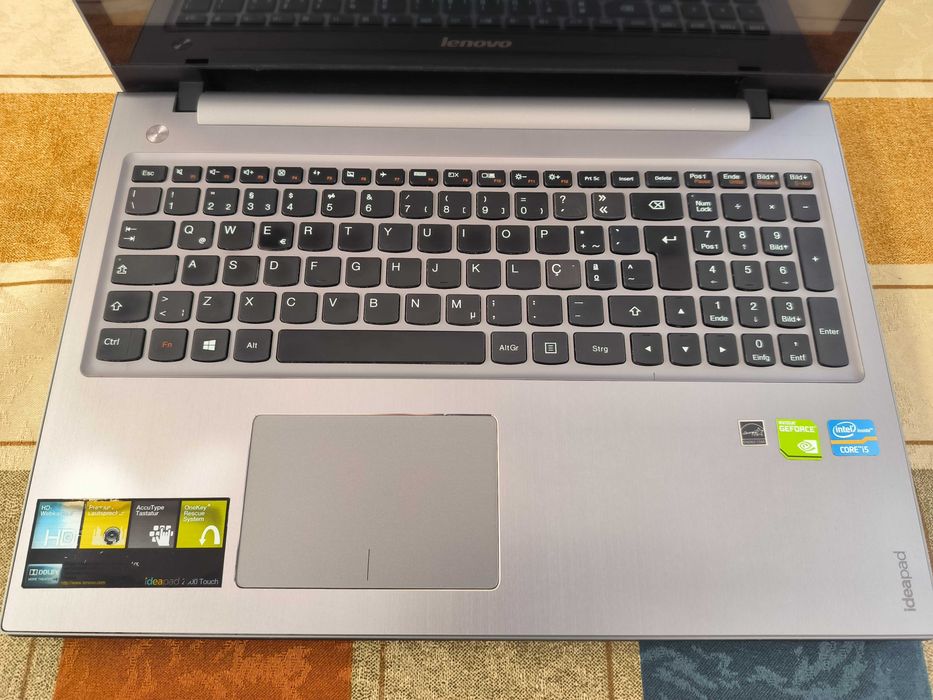 Lenovo Ideapad Z500 Touch - i5