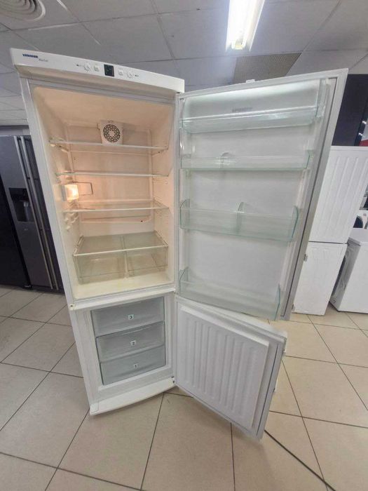 Холодильник Liebherr CUP 3021 Якість німецька. Самовивіз. Доставка.