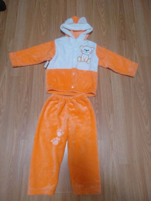 Костюм 28 розмір