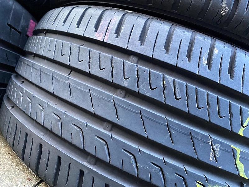 225/40/18 Barum Bravuris 5HM_7,8mm_4szt_(58)