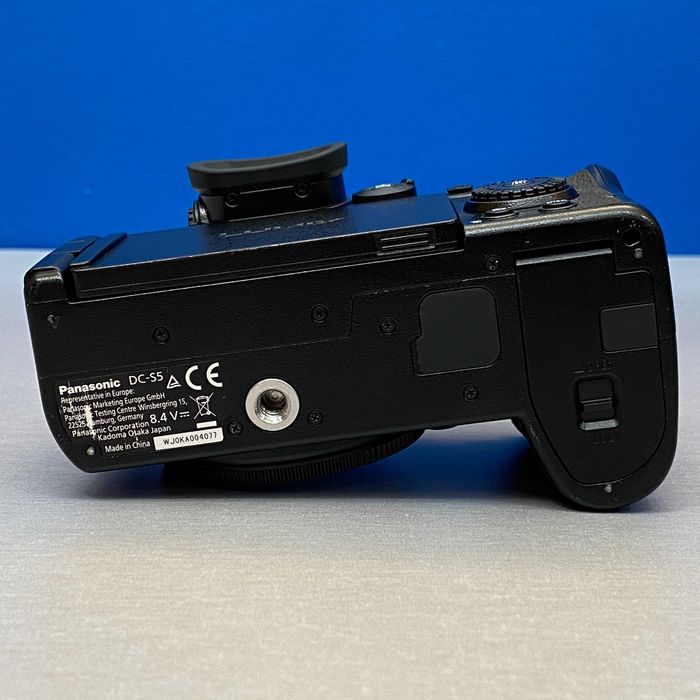 Panasonic Lumix DC-S5 (Corpo) - 24.2MP