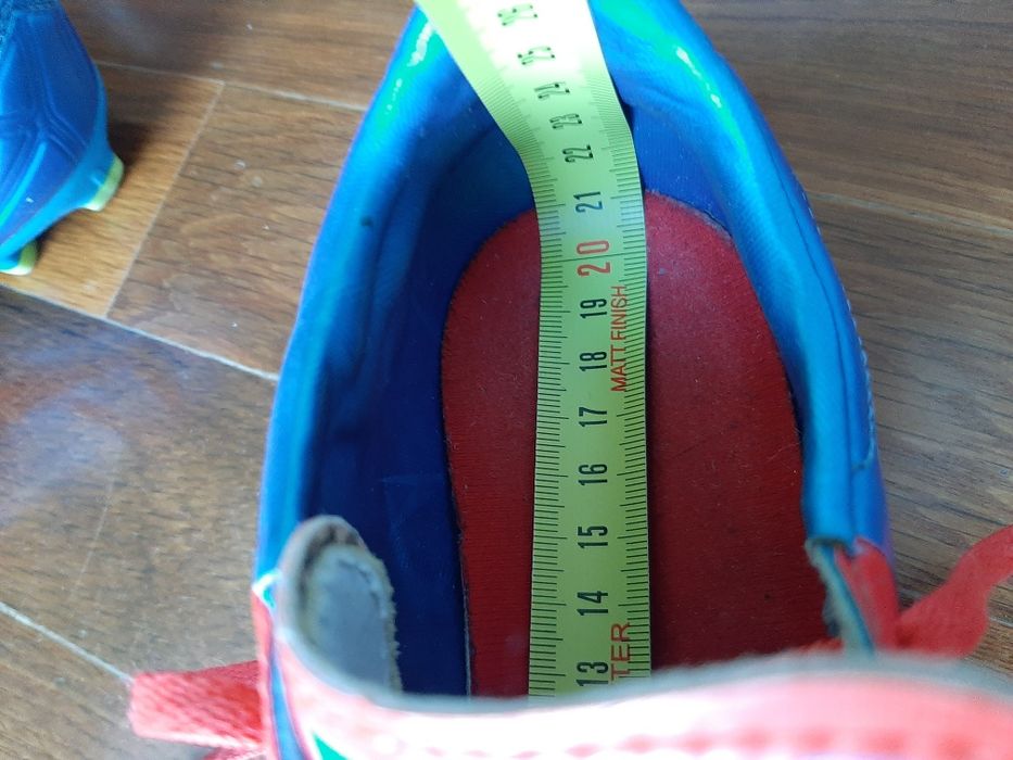 Adidas buty piłkarskie korki rozm 35/21cm