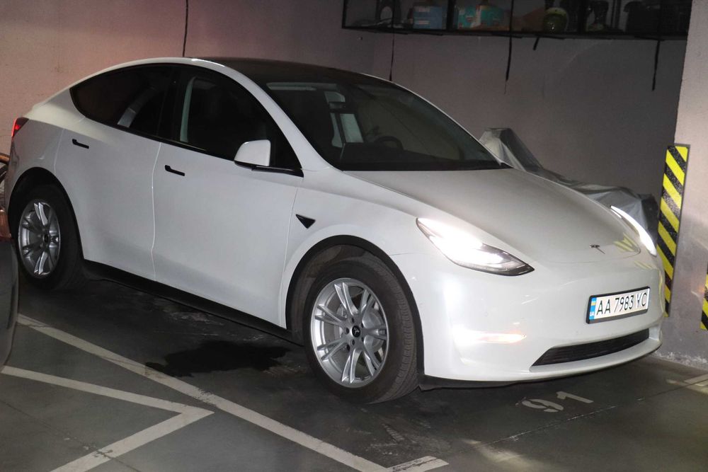 Tesla Model Y 2020 Long Range, в гарному стані!