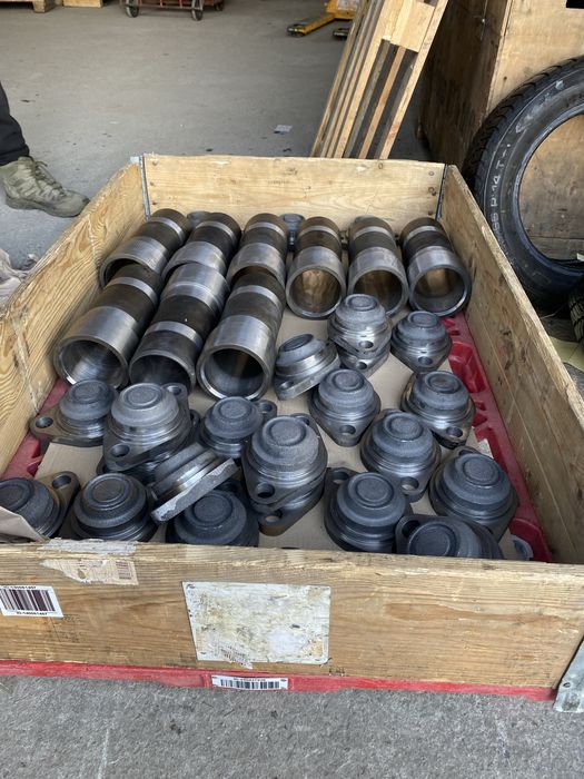 лобові кришки гідравлічноі частини бурового насосу НБ32 НБ50