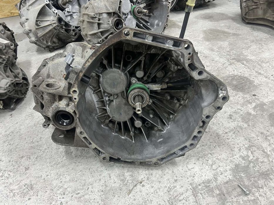 Коробка передач КПП 2.5 Рено Мастер Трафик Опель Мовано Віваро