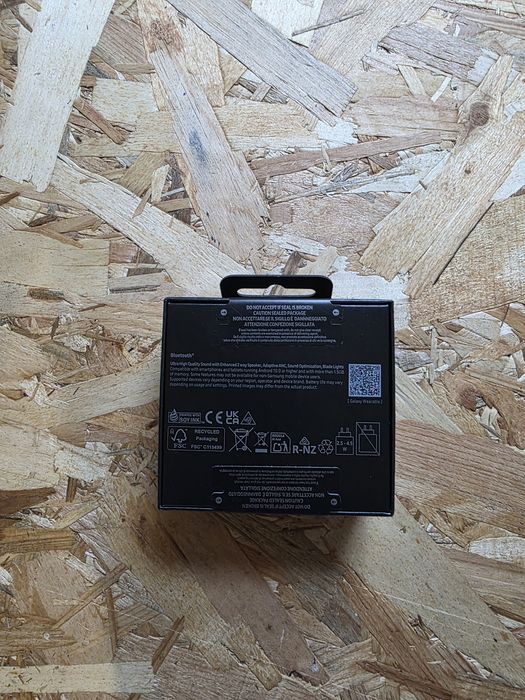 SAMSUNG Galaxy Buds3 Pro selado com garantia