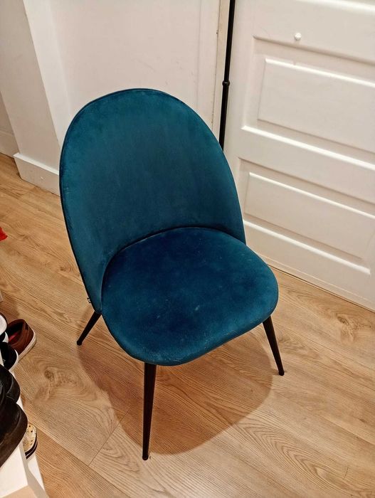 Conjunto Mesa de Jantar e Cadeiras - IKEA DANDERYD & Homa Slano