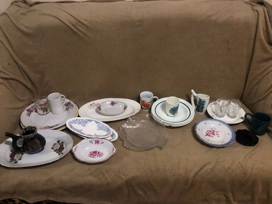 Продаю тарелки, чашки