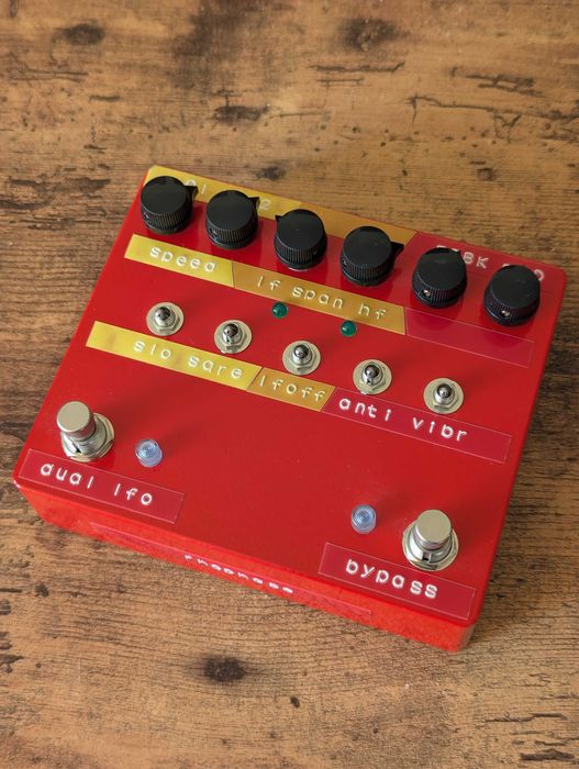 Lovetone Doppelganger phaser vibe analogowy efekt do gitary