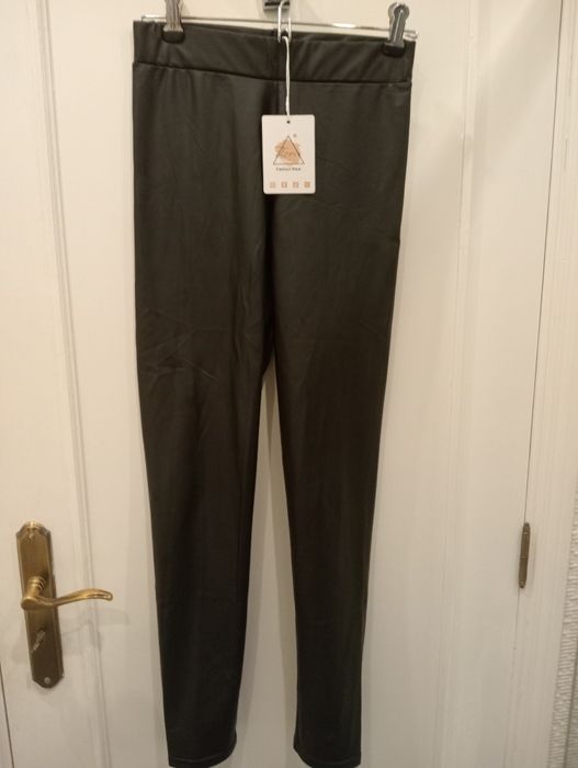 Leggings ecopele verde ou preto. Novas.