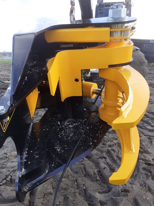 TMK  Głowica ścinkowa do drewna do koparki. Głowica do biomasy