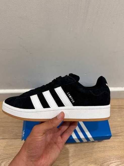 Campus 00s  Black 37