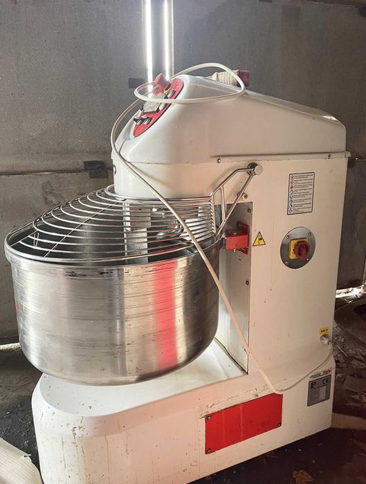 Тістоміс спіральний LP Group VIS80  80кг (131л)