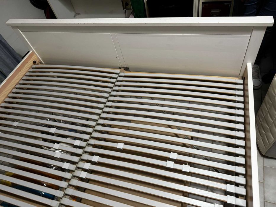 Cama de casal c/colchões