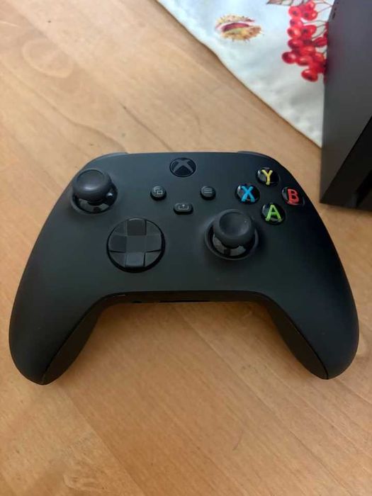 Xbox Series X 1TB + pad