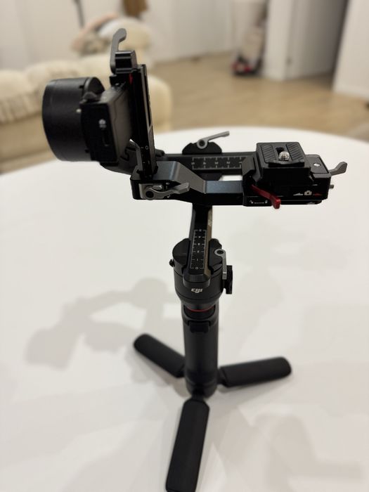 DJI RS 3 Mini – Como Novo (usado 2x apenas)