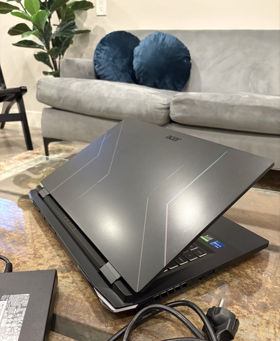 Acer Nitro AN517-55