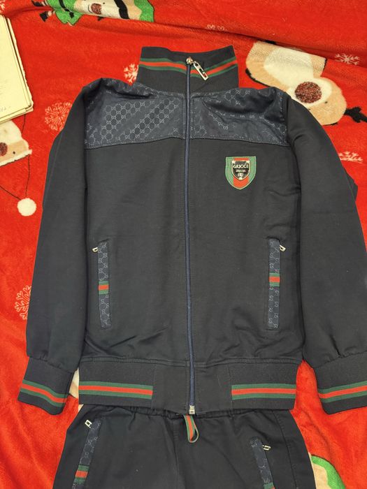 Продам костюм на мальчика Gucci