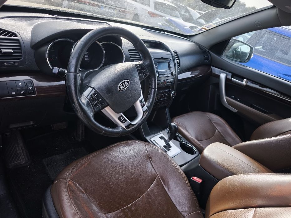 KIA Sorento 2.2 avariado