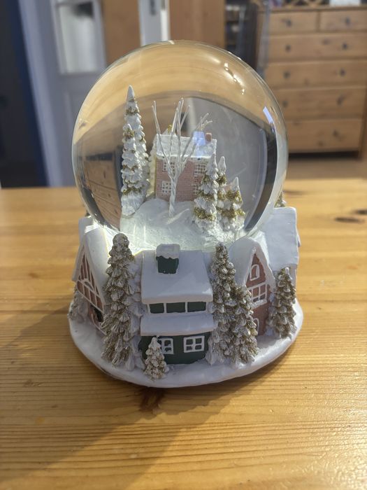 Kula śnieżna pozytywka