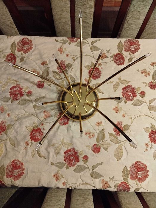 Żyrandol kolor złoty