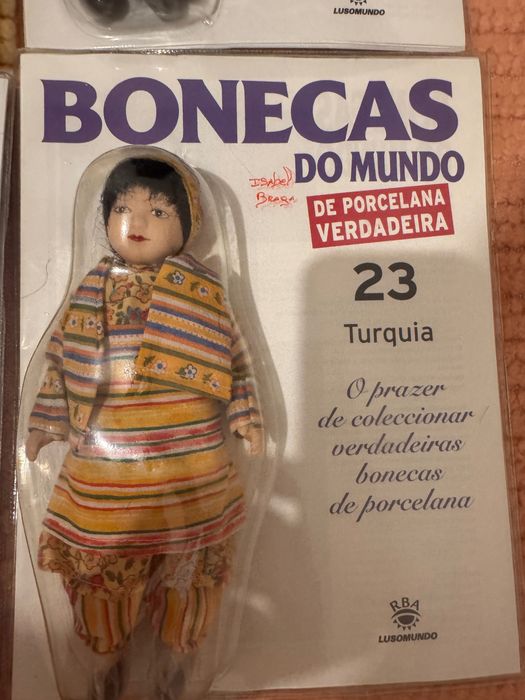 Bonecas de porcelana