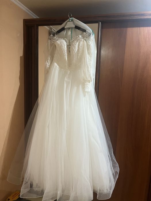 Весільня сукня нова не вдягнута