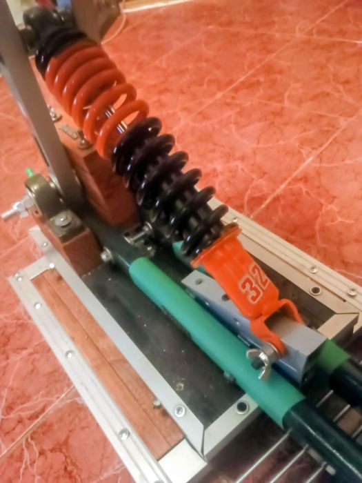 Стілець мото-подвєска ( екcлюзів )