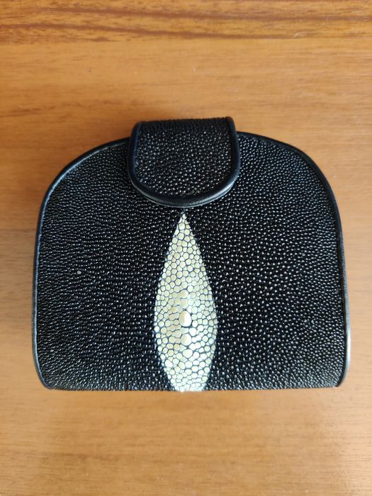 Жіночій гаманець з натуральної шкіри ската бренду stingray