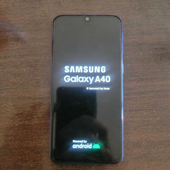 Samsung Galaxy A40 64GB Dual SIM Desbloqueado + Capa
