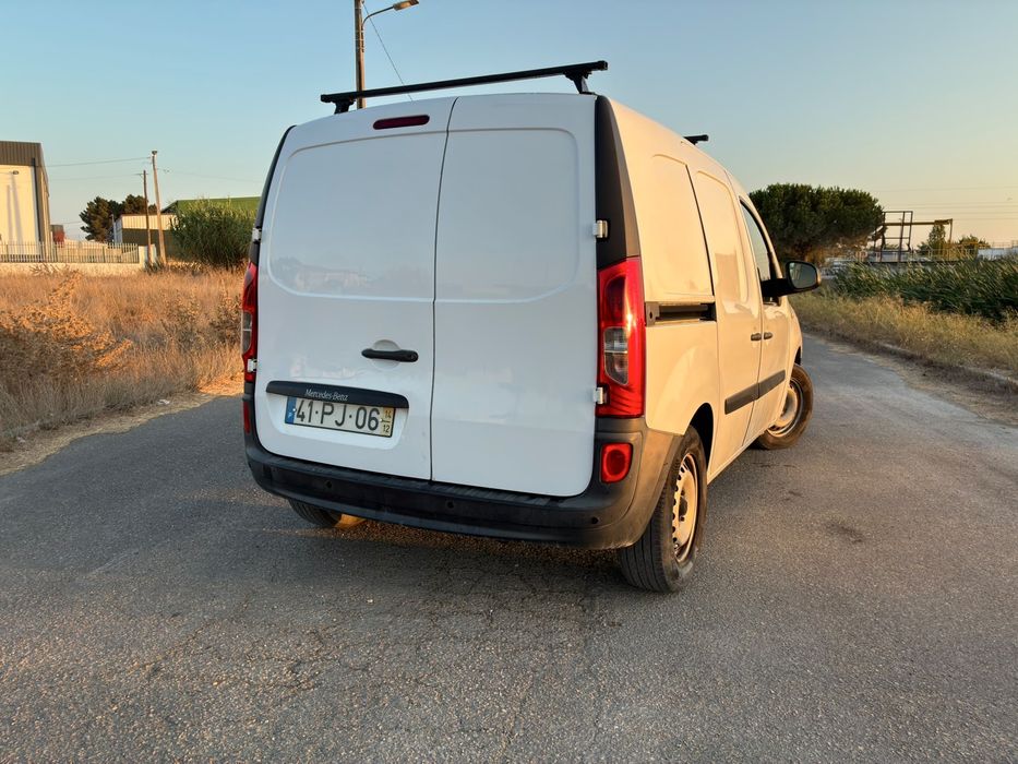 Mercedes-Benz Citan 1.5 CDI (2014) – Pronta a Trabalhar! Fiável, Económica e com Ar Condicionado