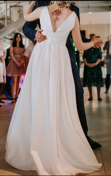 Suknia ślubna  klasyczna