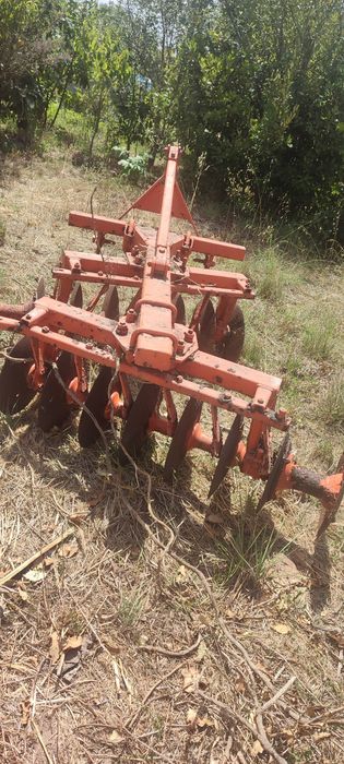 Grade de 16 discos agrícola