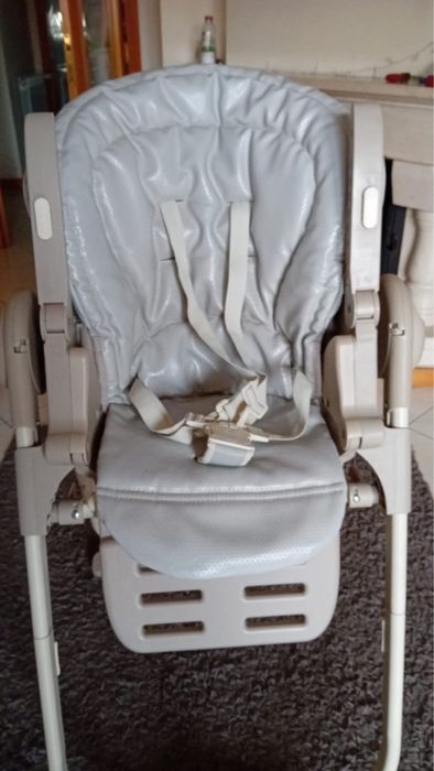 Cadeira de alimentação