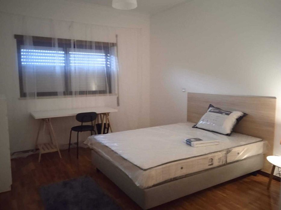 Quarto em Leiria|Trabalhador_Casa de banho privativa