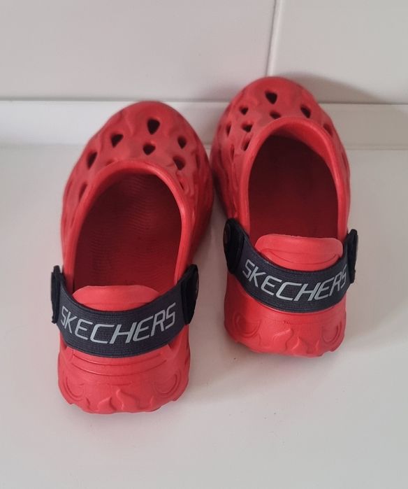 Klapki, buty skechers nie crocs roz 34