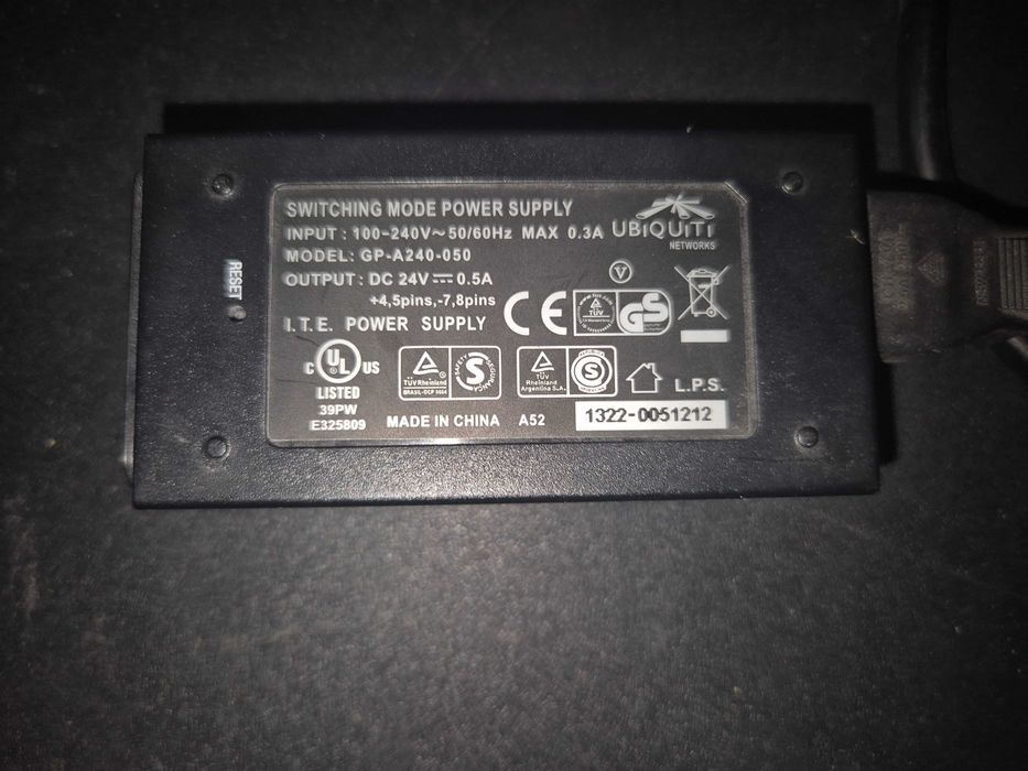 Продам Ubiquiti Switching Mode Power Supply PoE GP-A240-050