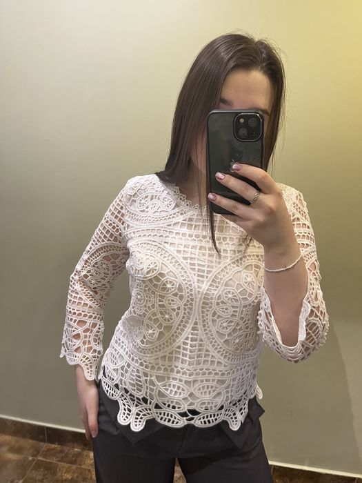 Elegancka bluzka ażurowa biało- kremowa