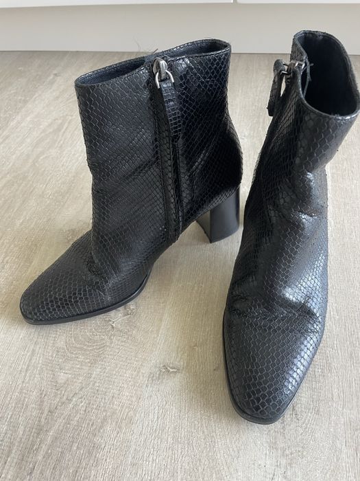 Botins pretos pele Massimo Dutti 37