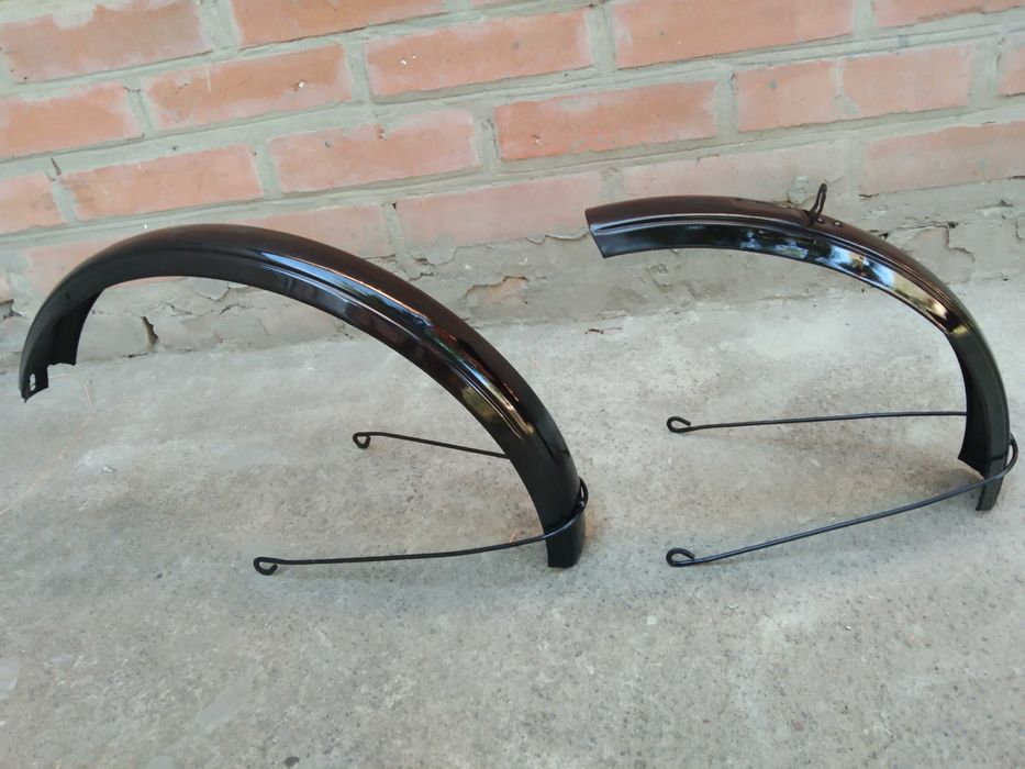 Щитки на велосипед б/у под колесо 20"