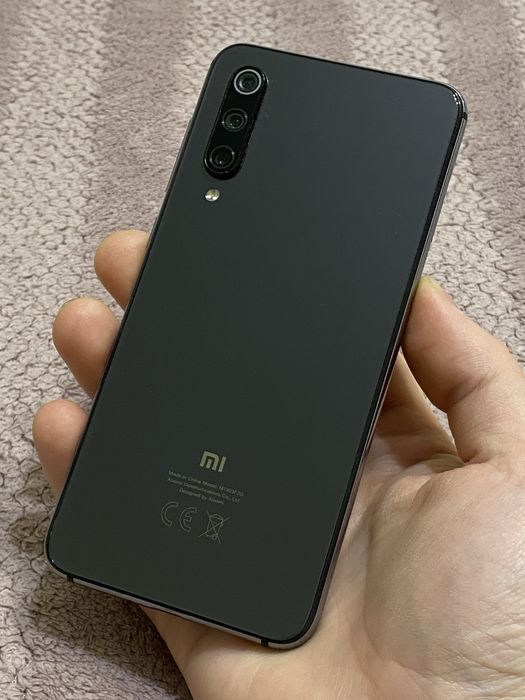 xiaomi mi 9se - купити мобільні телефони та смартфони - Ціна на OLX.ua