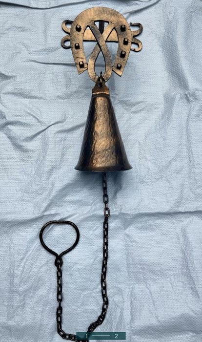 Звонок в часный дом,кованый.