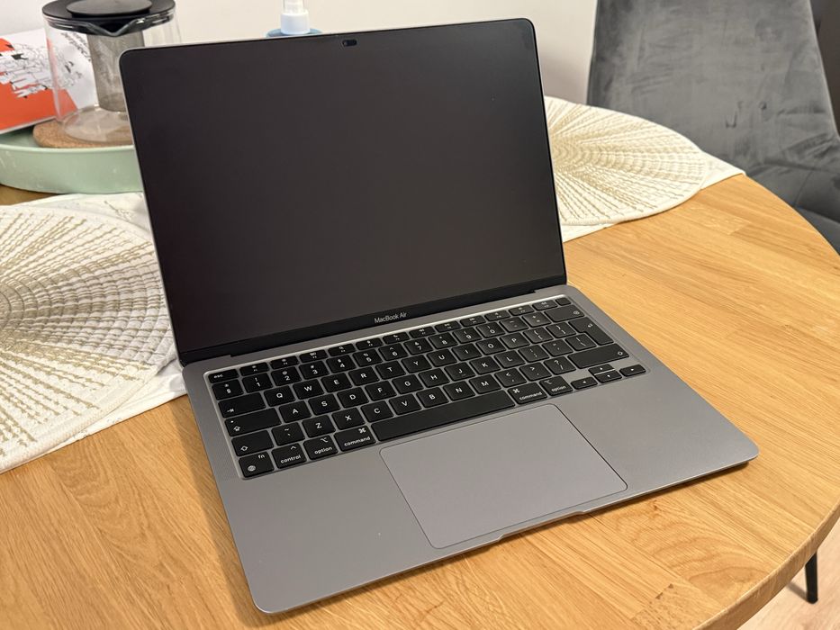 MacBook Air M1 8GB/256GB 本体のみ バッテリ94%訳あり MacBook Air M1 2020 8/256GB 94% Baterii, Mozliwa zamiana Rumia