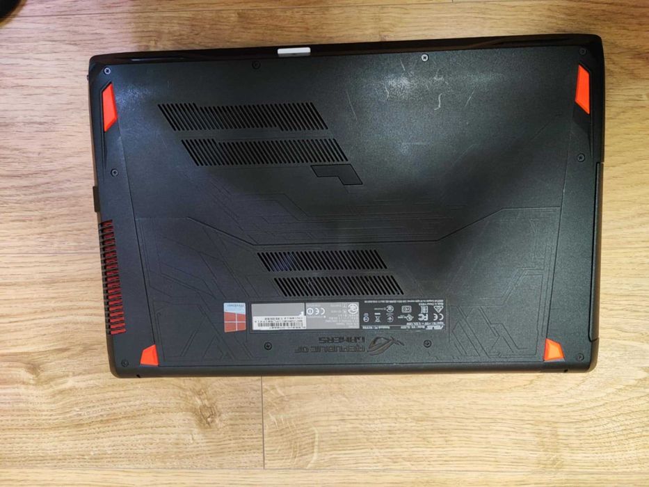 ASUS ROG Strix GL553VD – i7 / GTX 1050 / 32 GB RAM / 3× dysk (SSD+HDD)