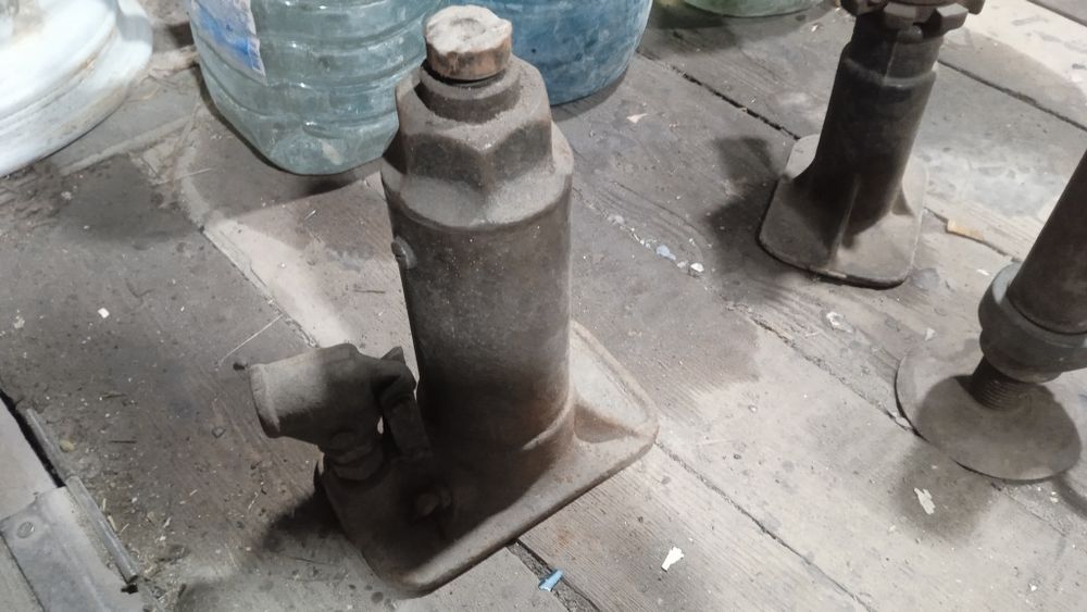 Домкраты в ассортименте