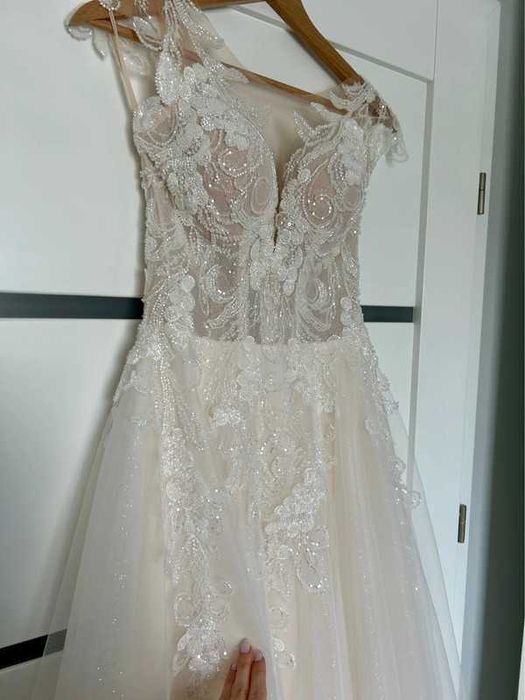 Zjawiskowa Suknia Ślubna S/36